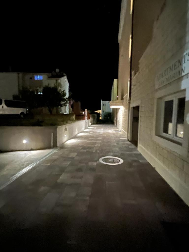 Antonio Apartmani Podstrana Bilik gambar